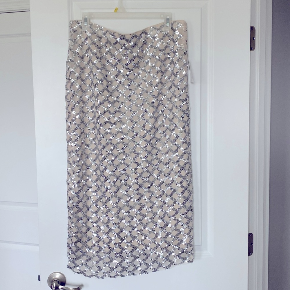 NWT Forever21 sequin skirt